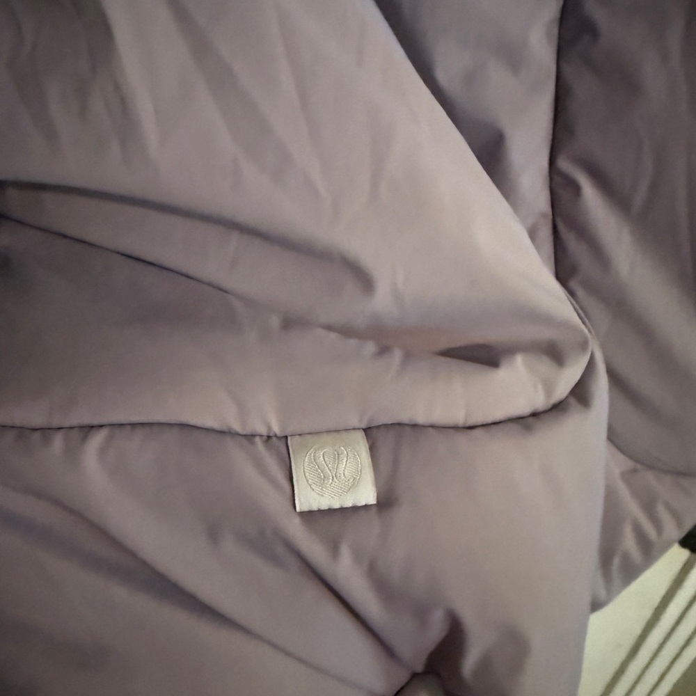 Lululemon Hooded Insulated Wrap Puffer - Picture 5 of 5